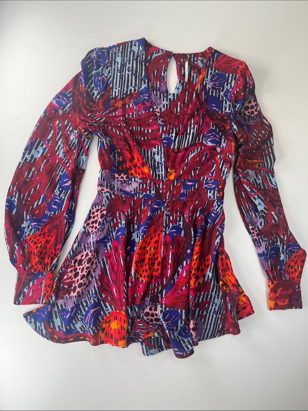 Free People Vibrant Abstract Print Shorts Romper Deep V Cut Sz 0